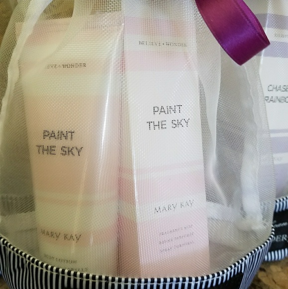Mary Kay!!! Sets Splah and Body Lotion. - Picture 3 of 4